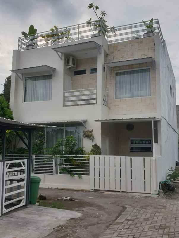 rumah jln wahid hasim