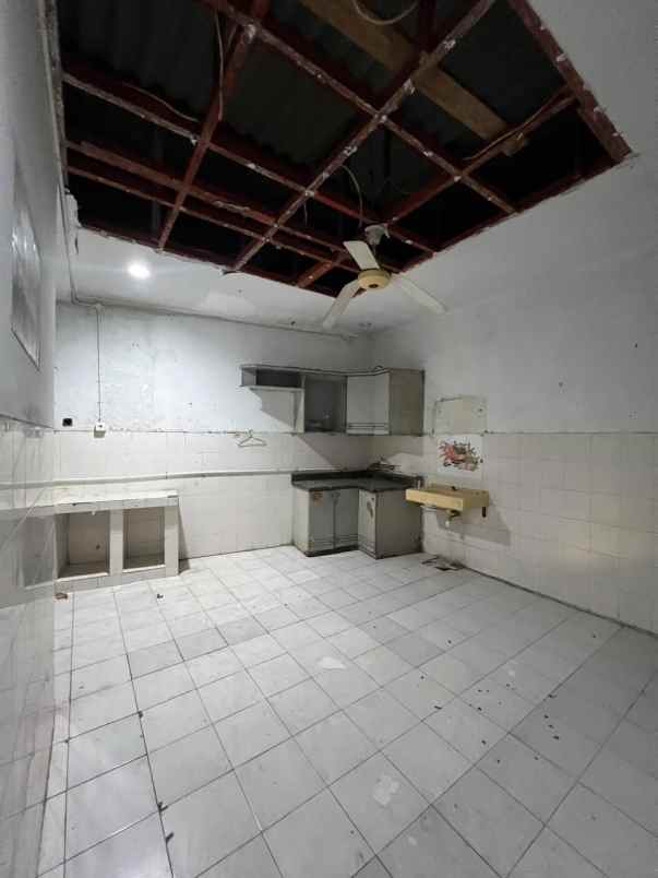 rumah klasik mewah perlu renov mojoklangru kidul