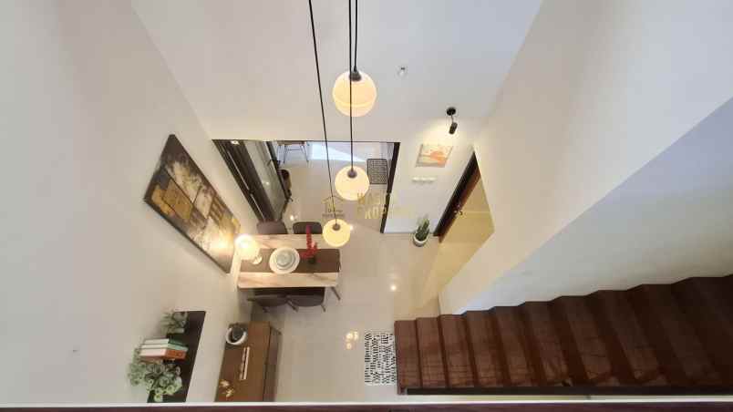 rumah kontemporer 2 lantai di ngaglik sleman