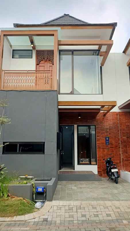 rumah kos eksklusif saxofone suhat malang