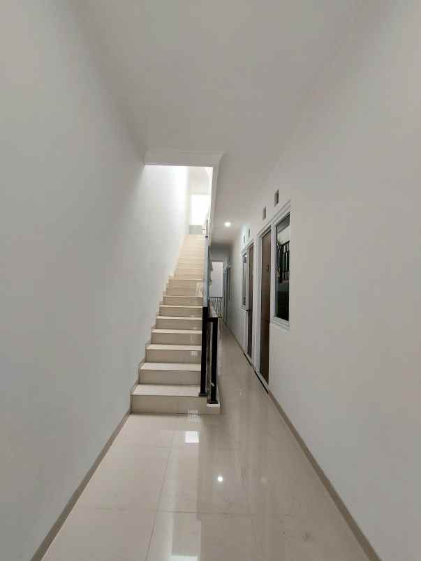 rumah kost siap huni full interior di suhat