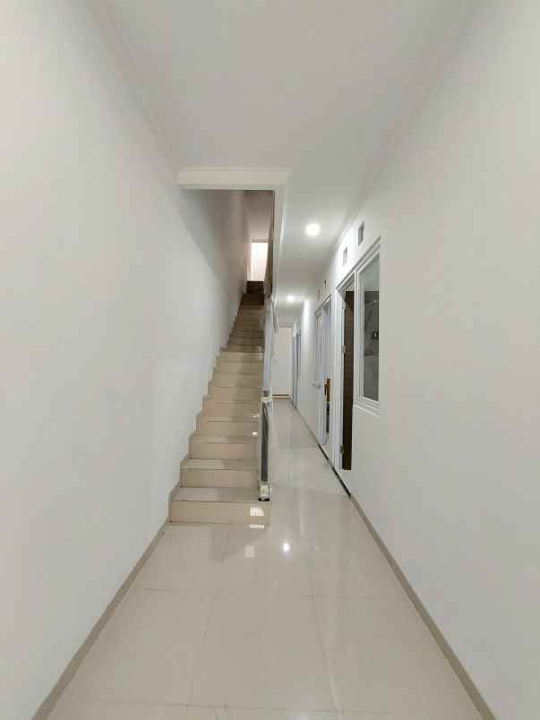 rumah kost siap huni full interior di suhat