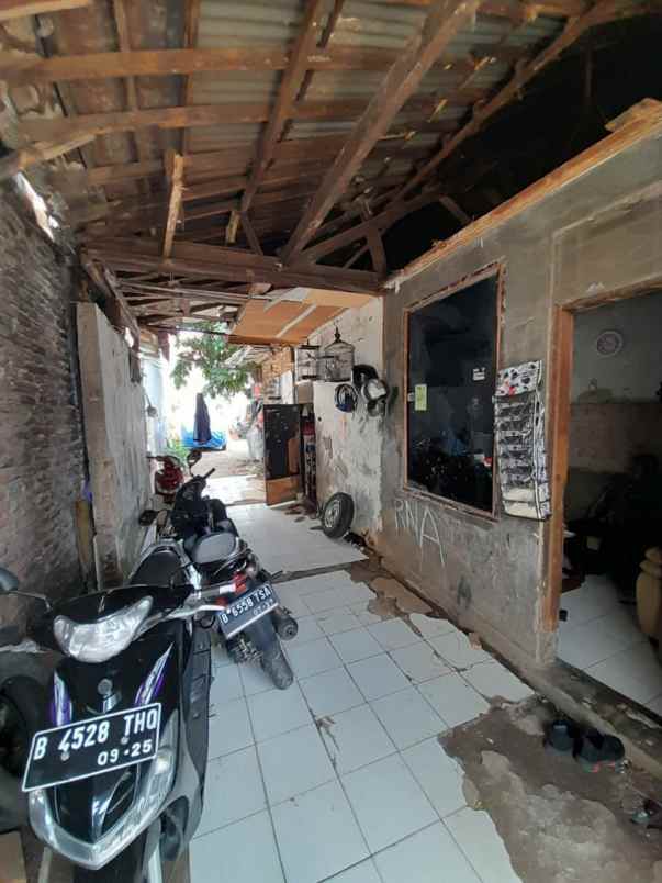 rumah lama hitung tanah di utan kayu jaktim