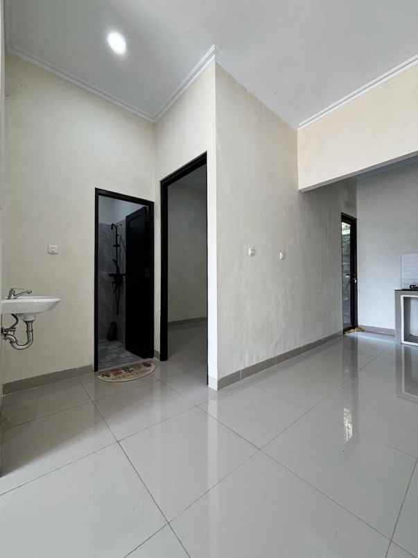 rumah luxury 2 lantai dekat jakarta selatan