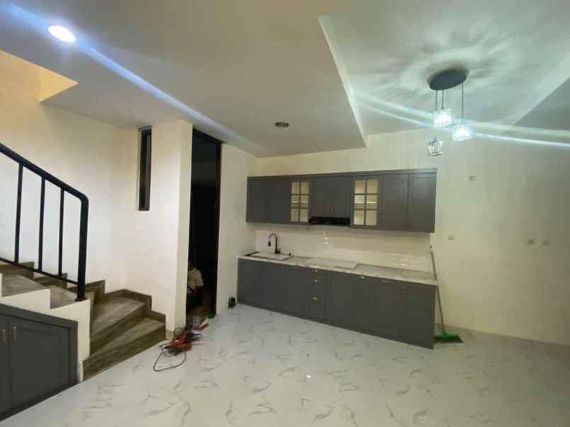 rumah margonda depok