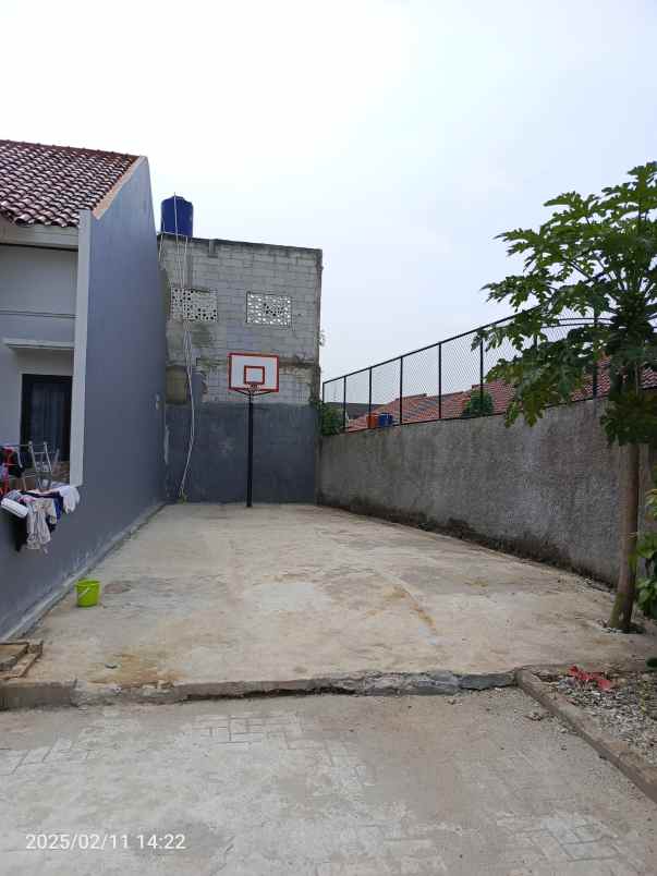 rumah mewah dekat pintu tol di puri amira depok