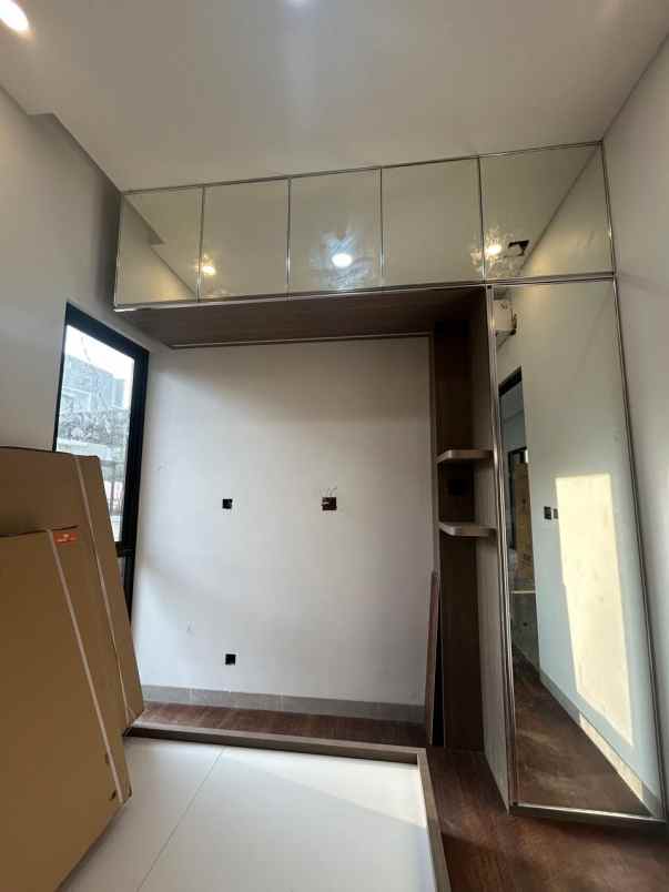 rumah mewah modern 2 lantai pusat kota bandung