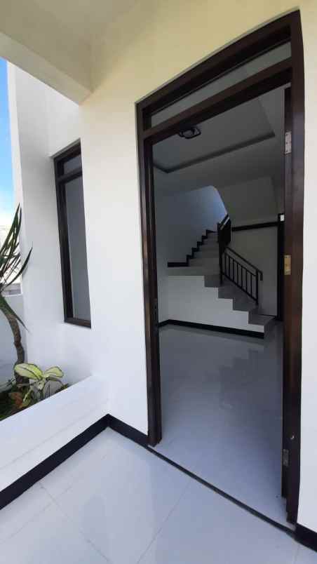 rumah mewah murah dua lantai cimahi bandung