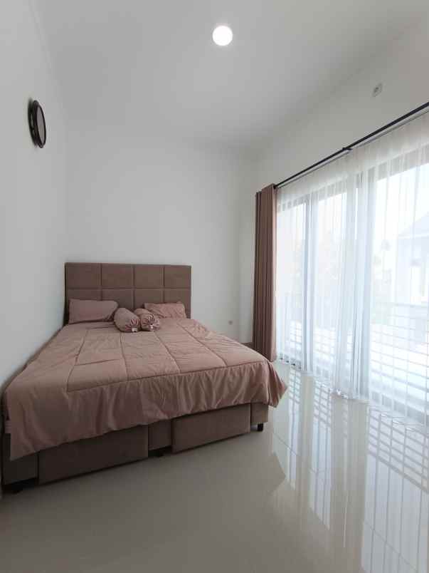 rumah minimalis 2 lantai di bojongsari depok