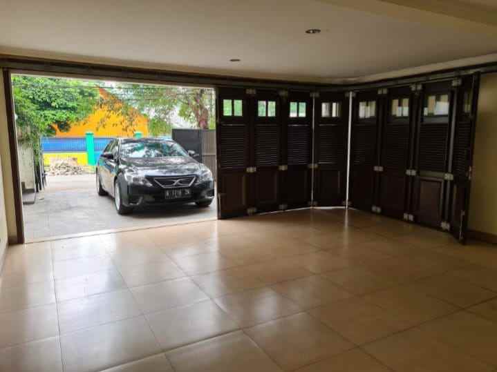 rumah modern full furnished di tebet utara