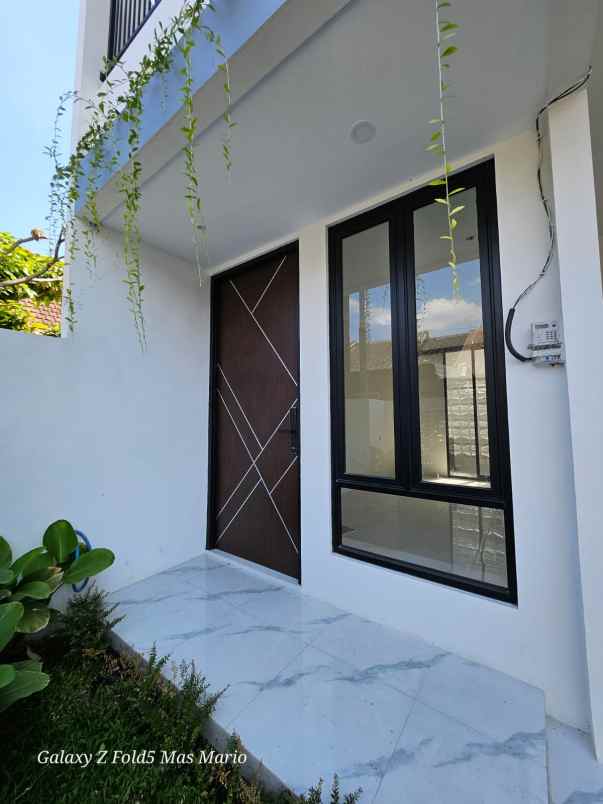 rumah modern minimalis lokasi perumahan cakalang