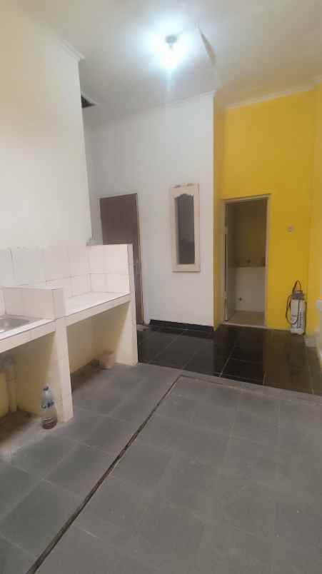 rumah mulyosari surabaya hook 1 lantai nego