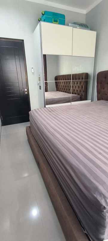 rumah nyaman dan strategis di the villas serpong