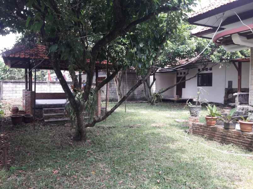 rumah nyaman halaman luas di bubulak bogor kota