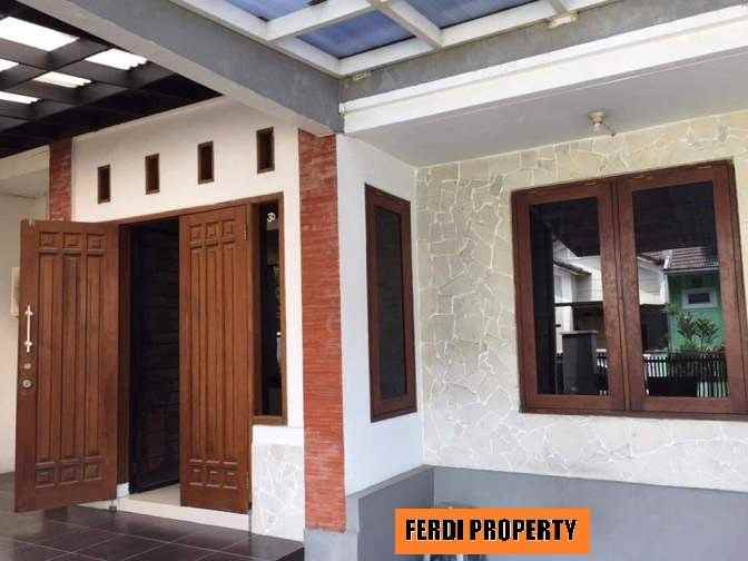 rumah perumahan bukit golf riverside