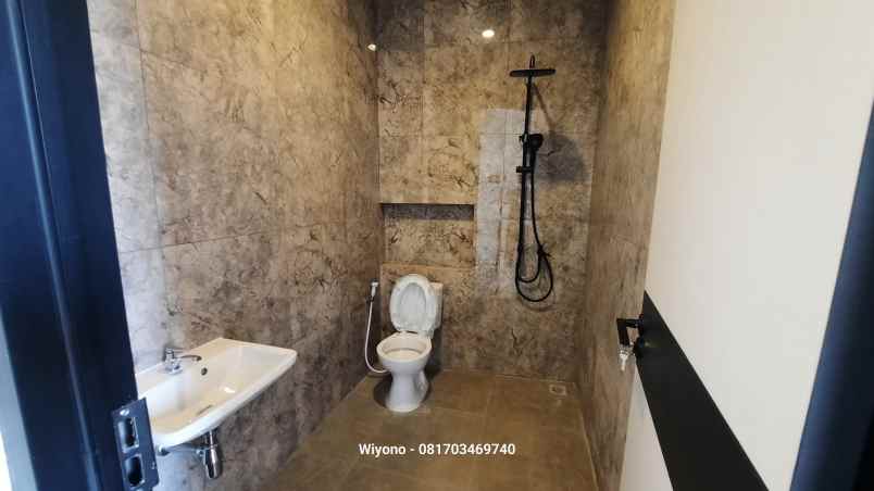 rumah purimas regency di rungkut surabaya