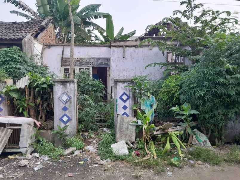 rumah rusak di graha walantaka dekat pasar ciruas
