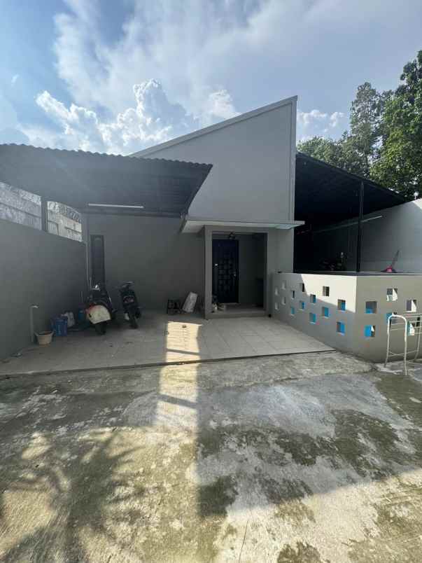 rumah second terawat dijual murah di depok