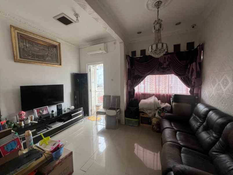 rumah secondary fully furnished dalam cluster
