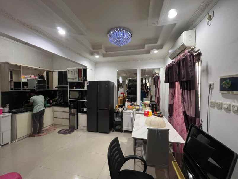 rumah secondary fully furnished dalam cluster