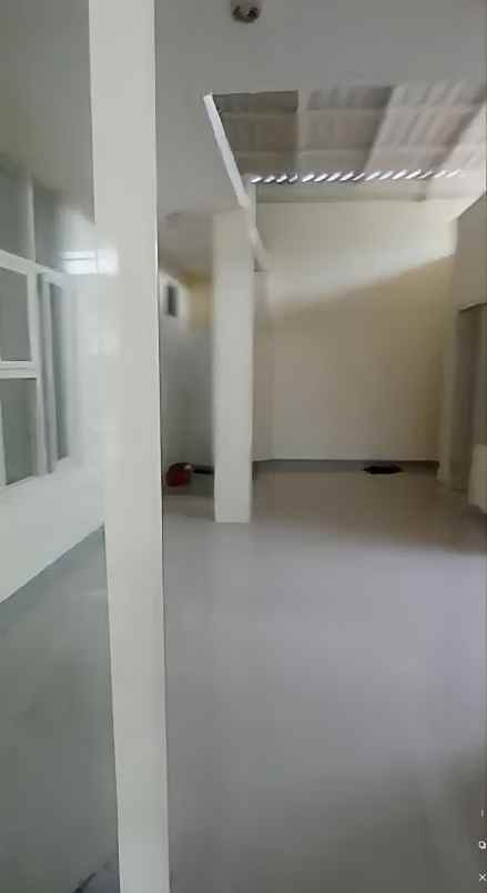 rumah siap huni 1 lantai di citraland row jalan lebar