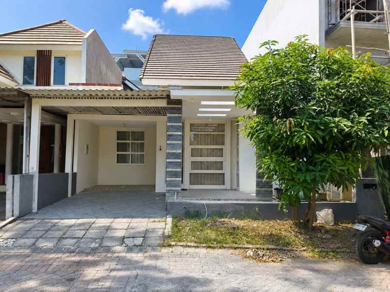 rumah siap huni 1 lantai di citraland row jalan lebar