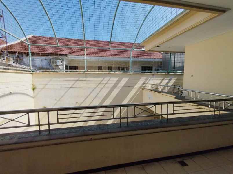 rumah siap huni 12x25 raya sutorejo surabaya timur