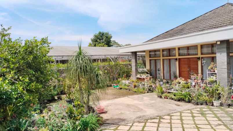 rumah siap huni bandung utara dekat kampus nhi upi