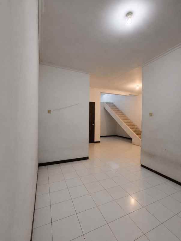 rumah siap huni lokasi mulyorejo sukun kota malang