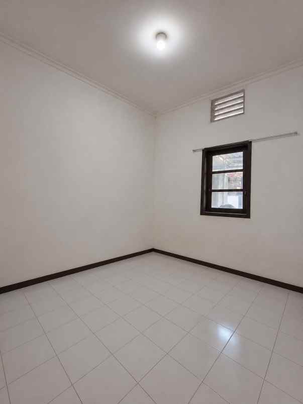 rumah siap huni lokasi mulyorejo sukun kota malang