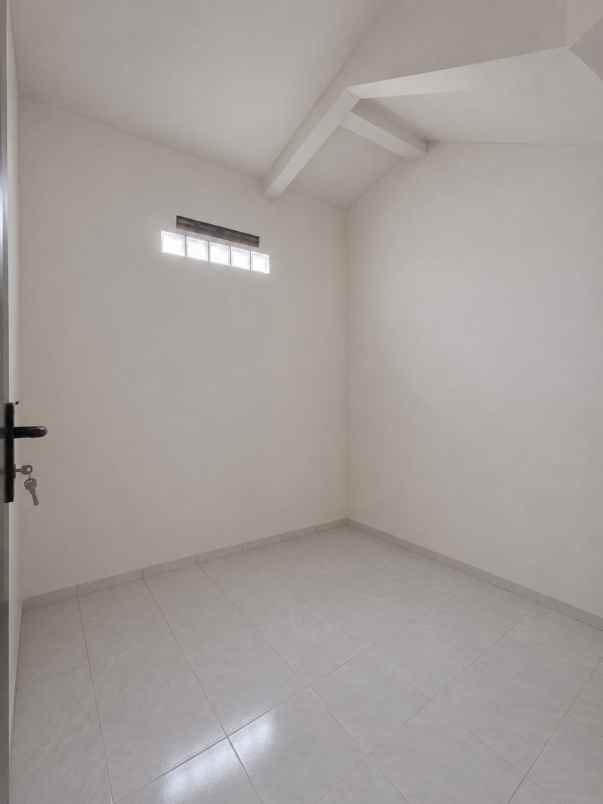 rumah siap huni lokasi mulyorejo sukun kota malang