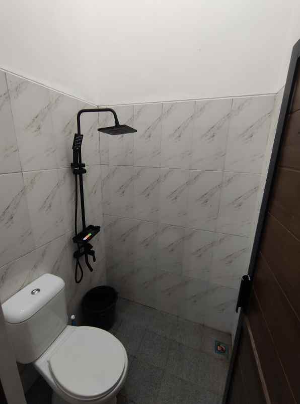 rumah strategis dekat lotte grosir adiwerna