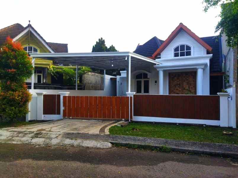 rumah sudah renovasi dibukit golf riverside cibubur