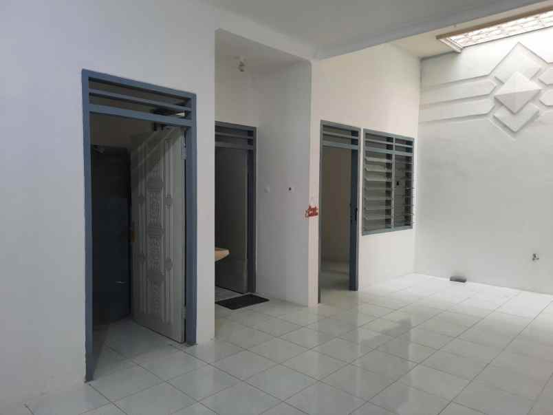 rumah sutorejo timur