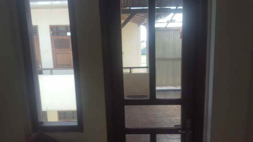 rumah tepi jalan sunan ampel