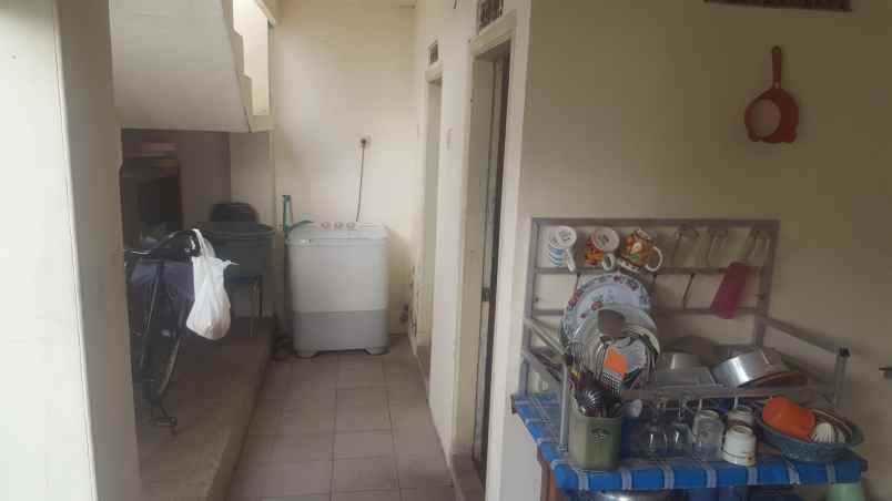 rumah tepi jalan sunan ampel