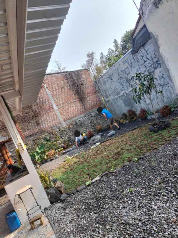 rumah villa dekat exit toll sawojajar di cemorokandang