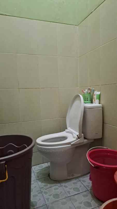 rumsh second terawat di tanah baru depok