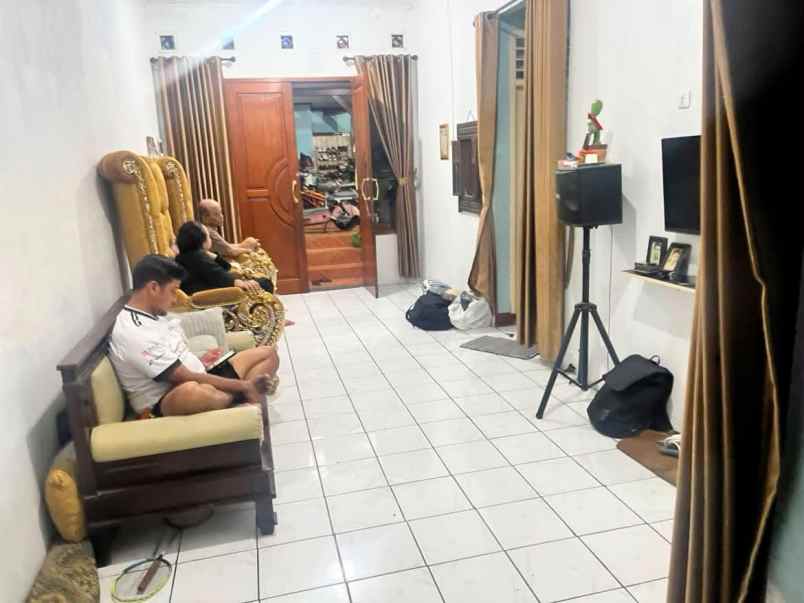 tanah jual di komplek dpr ri meruya selatan kembangan