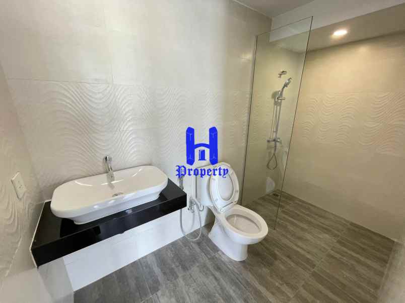 turun harga jual apartemen grand jati junction medan