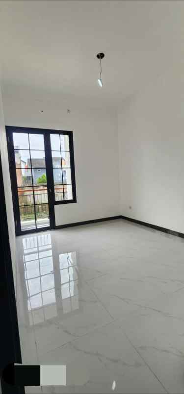 white orchid tanahbaru rumah mewah dekat jaksel