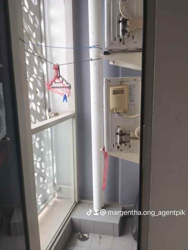 apartemen gold coast pik