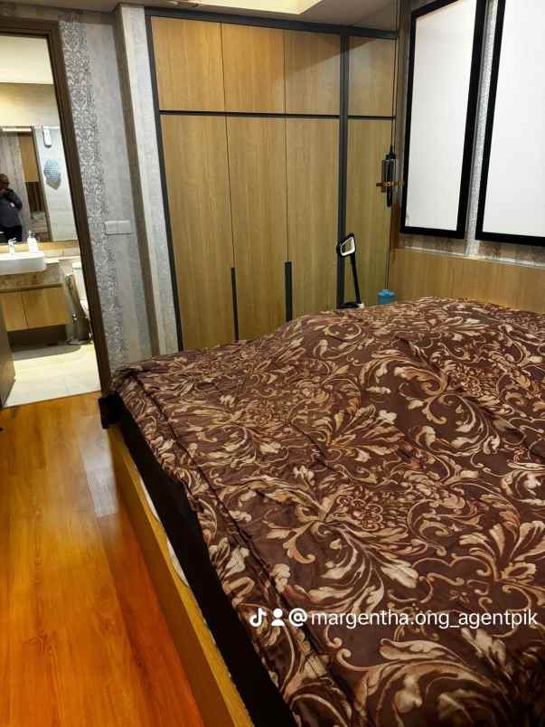apartemen gold coast pik sertifikat on hand