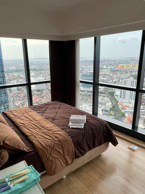 apartemen the peak akses ke tunjungan plaza