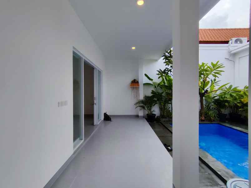 bl 140 for rent modern villa di seminyak badung bali