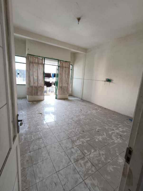 cepat ruko 3 1 2 lt pengampon square