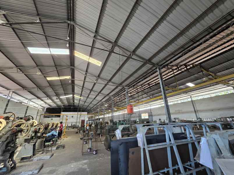 di sewakan gudang dikaranganyar