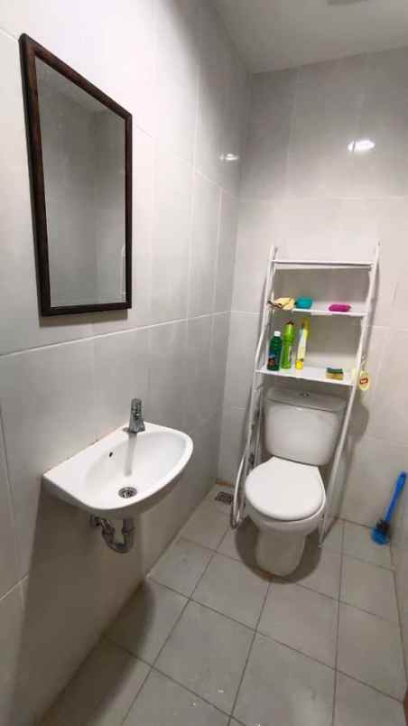 dijual apartemen pondok cina beji depok