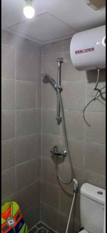 dijual apartemen vittorio citraland wiyung