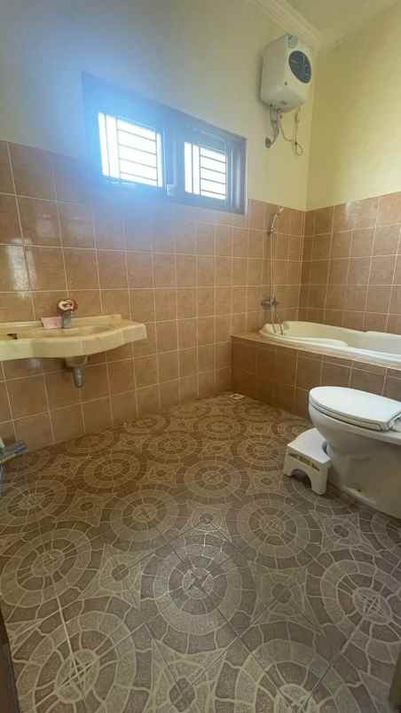 dijual cepat diperum kemala regency mlati sleman